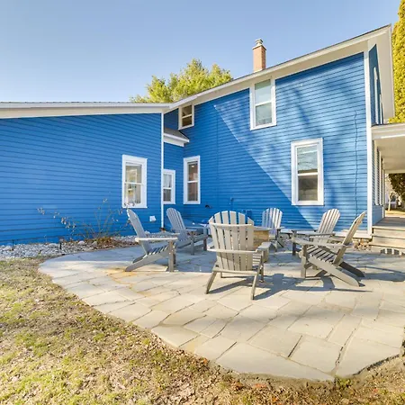 Suttons Bay Home With Fire Pit And Water Views!